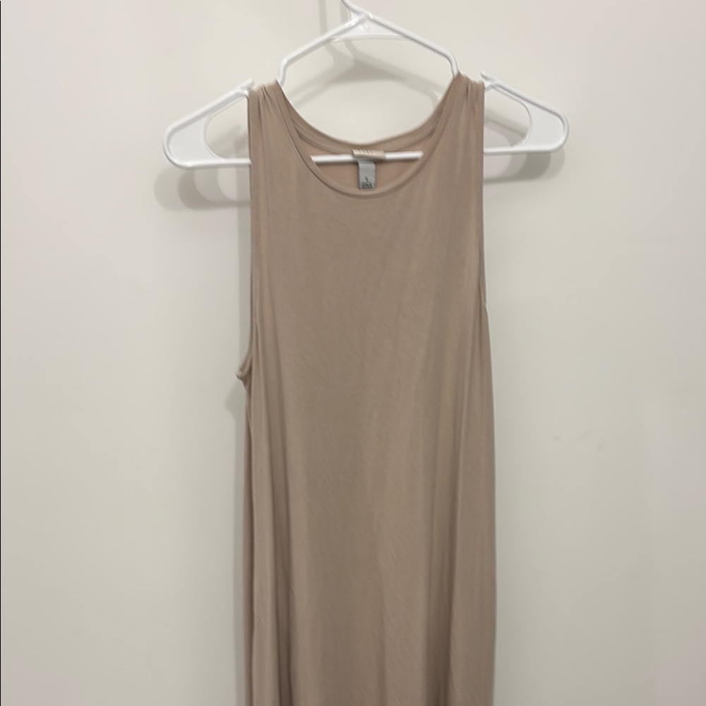 Sleeveless Tan Dress with pockets